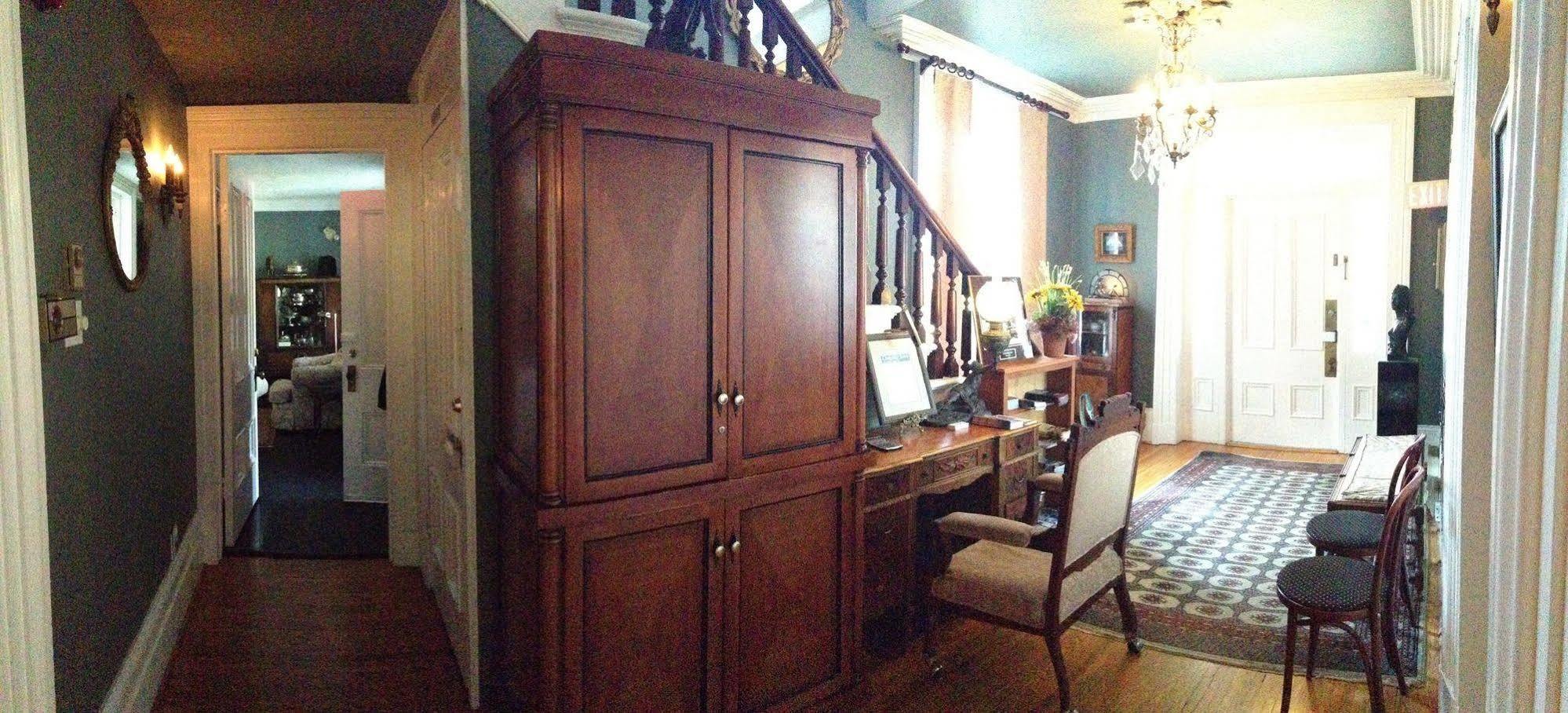Trinity House Inn Гананокве Экстерьер фото