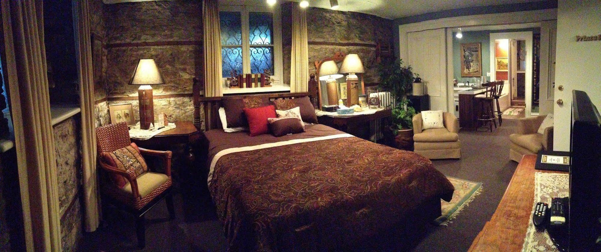Trinity House Inn Гананокве Экстерьер фото