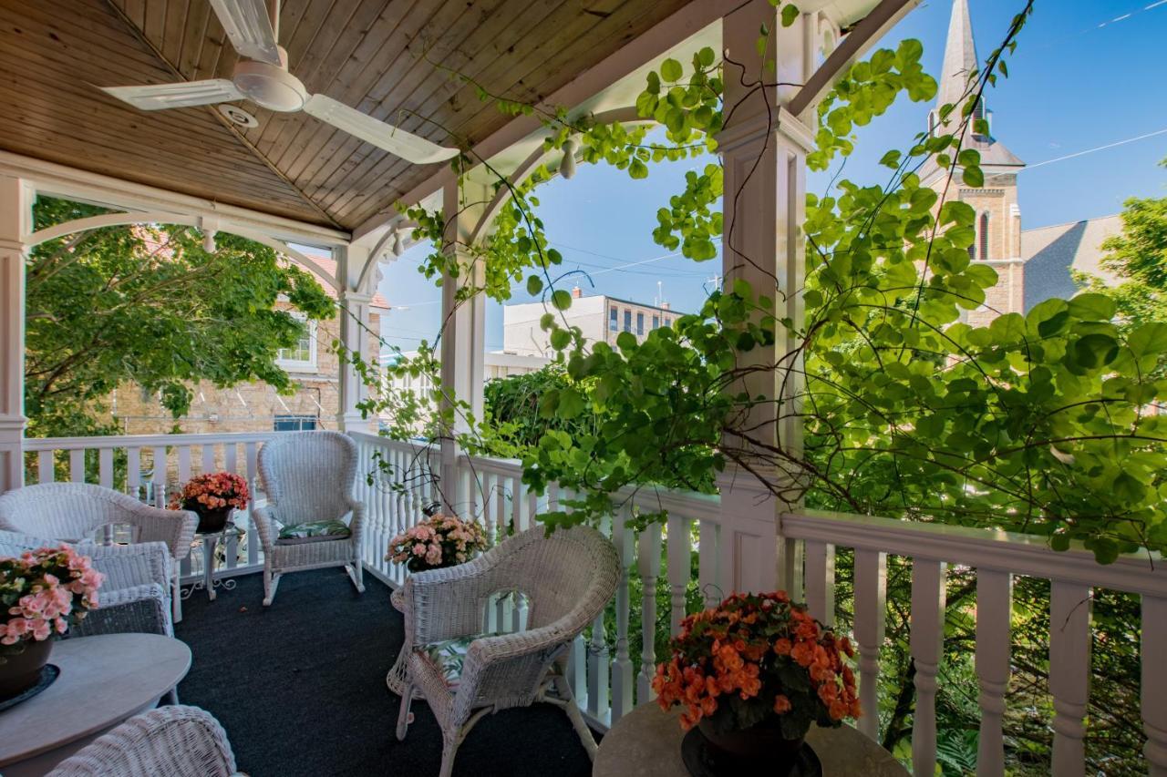 Trinity House Inn Гананокве Экстерьер фото