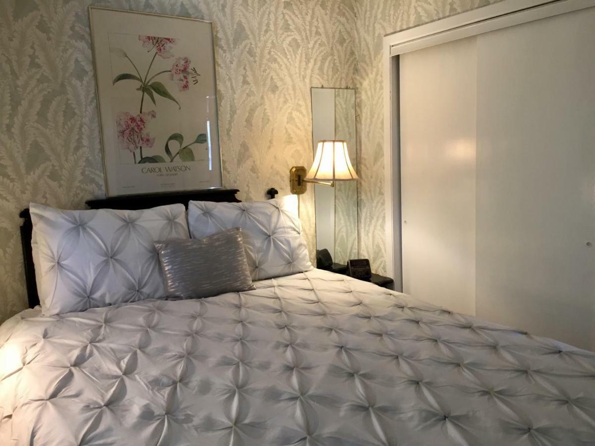 Trinity House Inn Гананокве Экстерьер фото