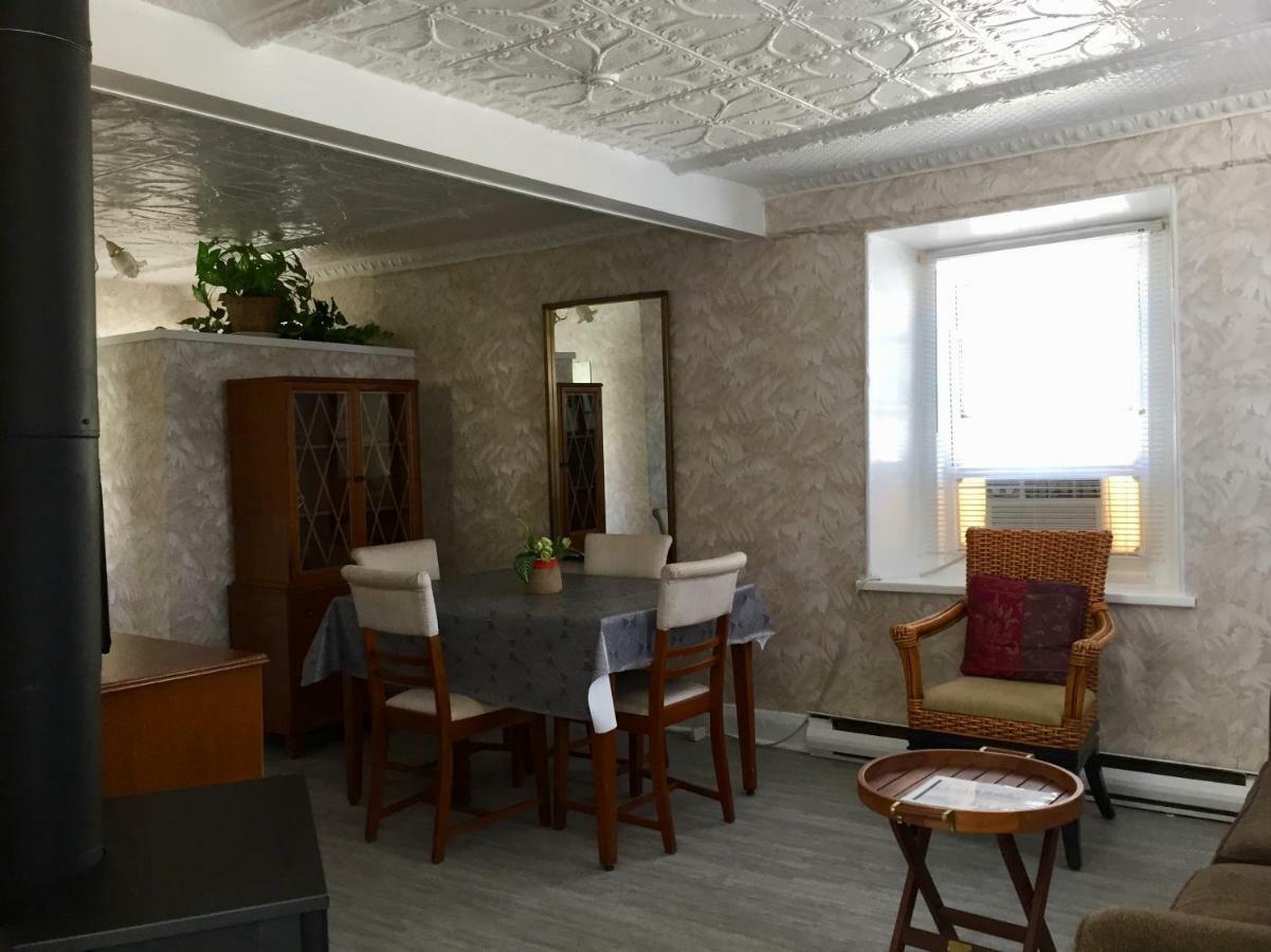 Trinity House Inn Гананокве Экстерьер фото