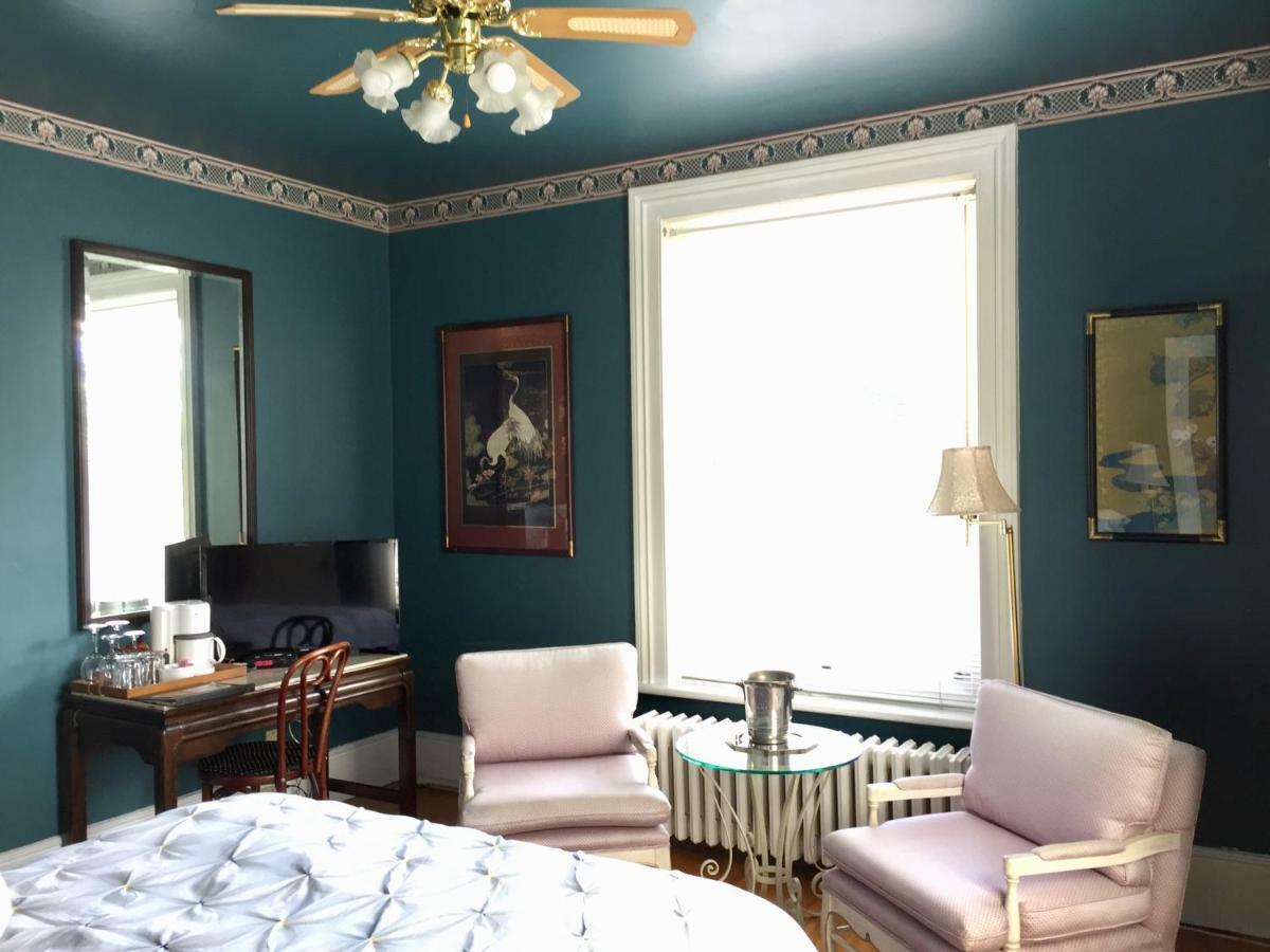 Trinity House Inn Гананокве Экстерьер фото