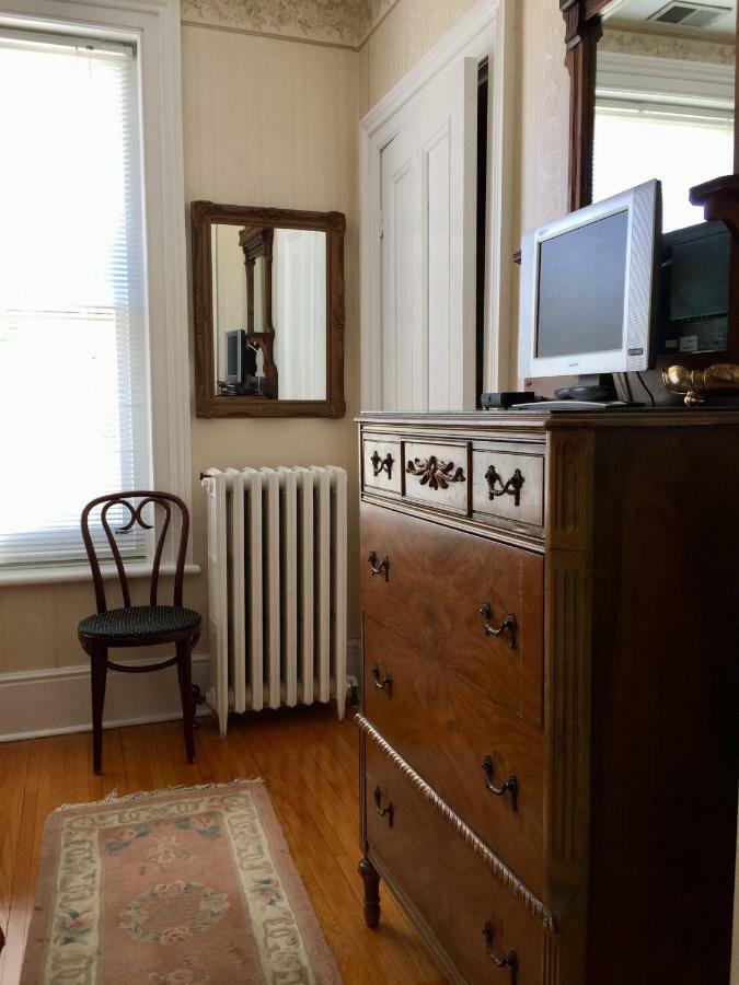 Trinity House Inn Гананокве Экстерьер фото